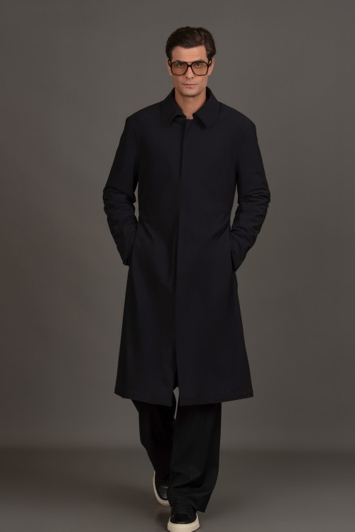 Trench coat with zip and belt